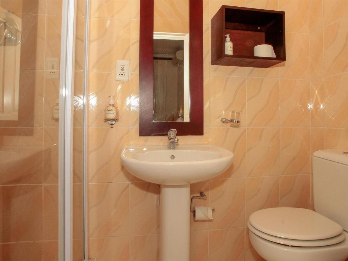 Addis Bed And Breakfast Дурбан Экстерьер фото
