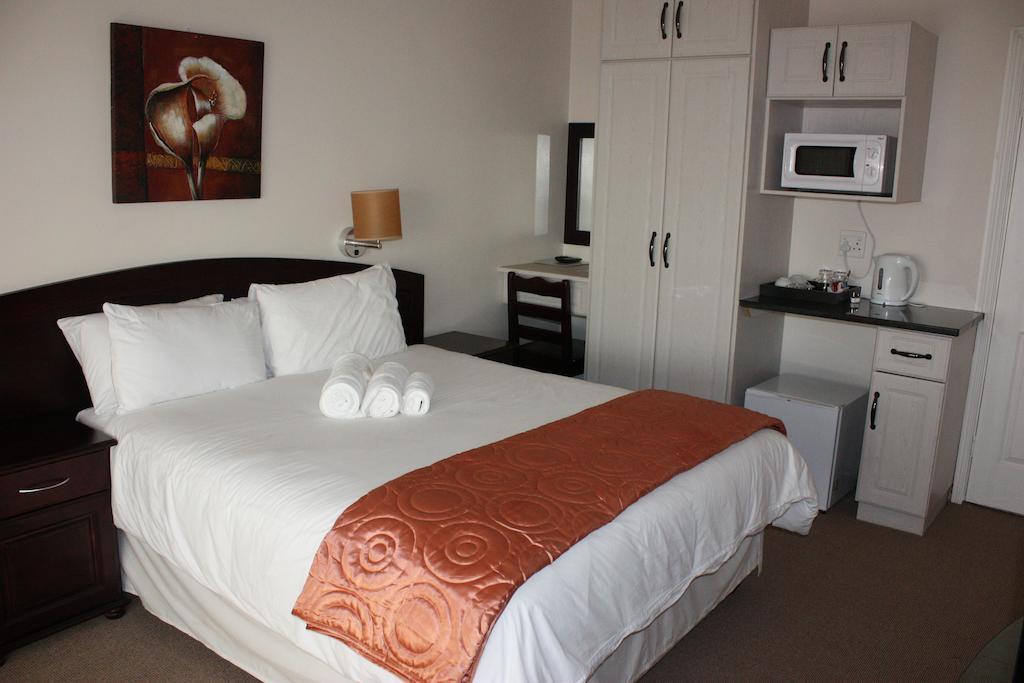 Addis Bed And Breakfast Дурбан Номер фото